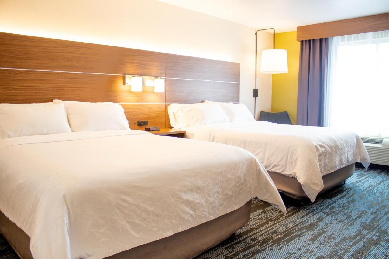Holiday Inn Express & Suites Wausau By Ihg Weston Экстерьер фото