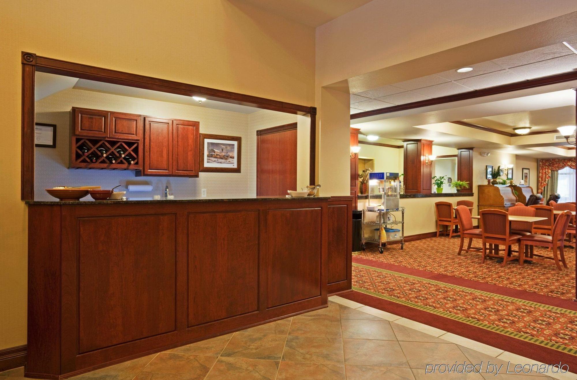 Holiday Inn Express & Suites Wausau By Ihg Weston Ресторан фото