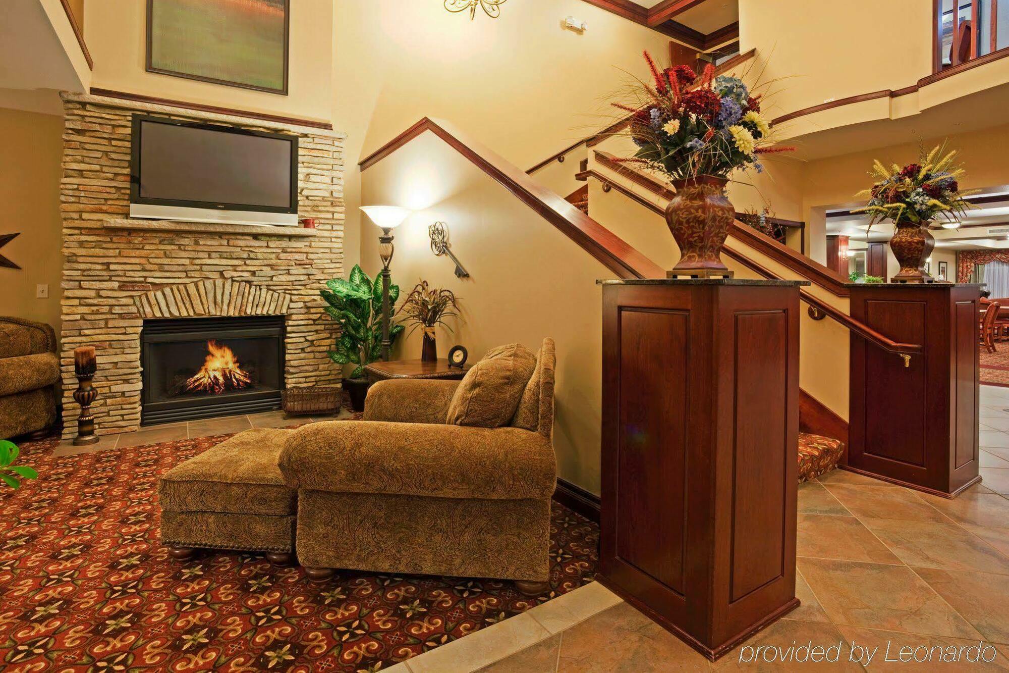 Holiday Inn Express & Suites Wausau By Ihg Weston Экстерьер фото