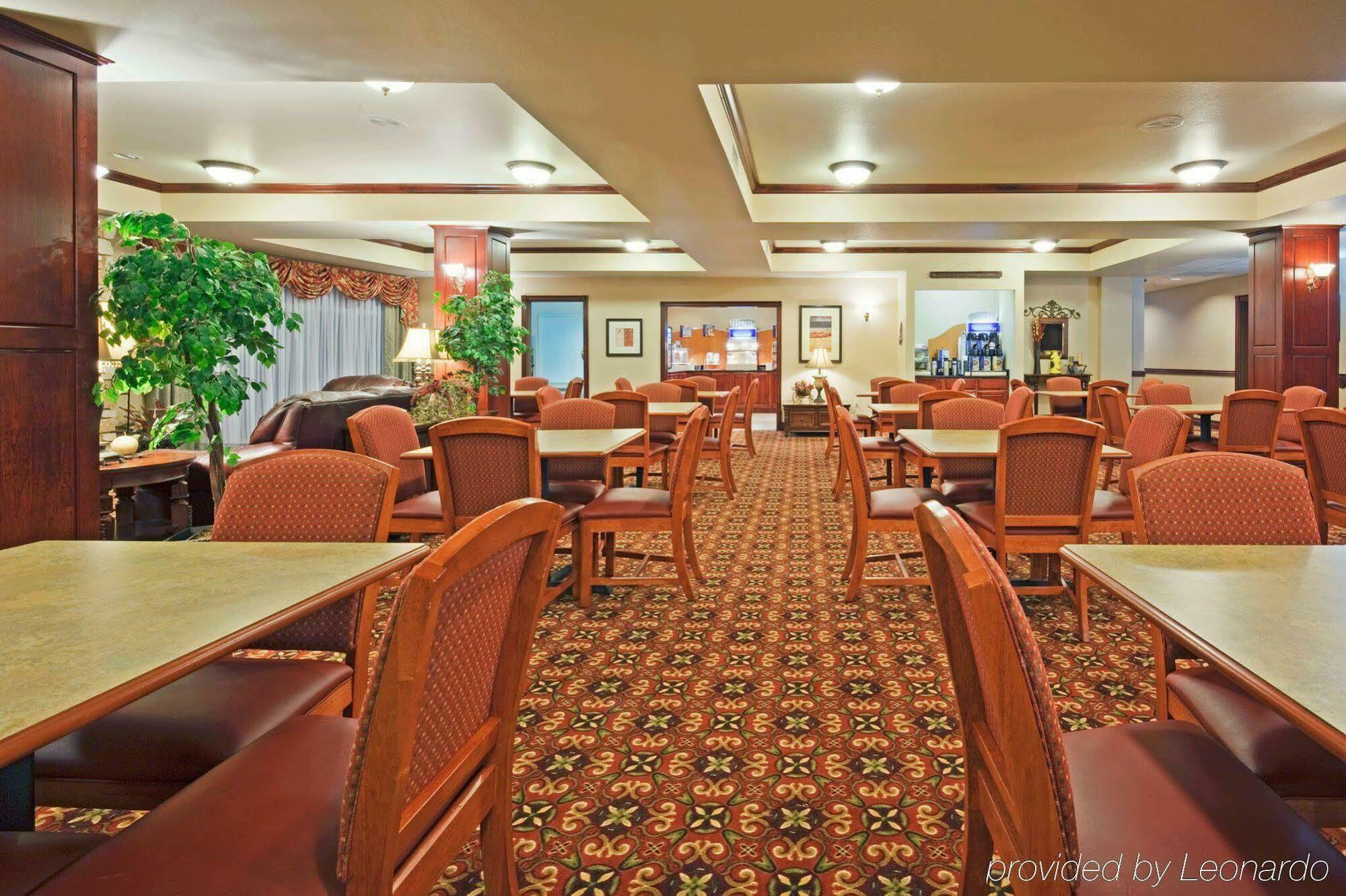 Holiday Inn Express & Suites Wausau By Ihg Weston Экстерьер фото